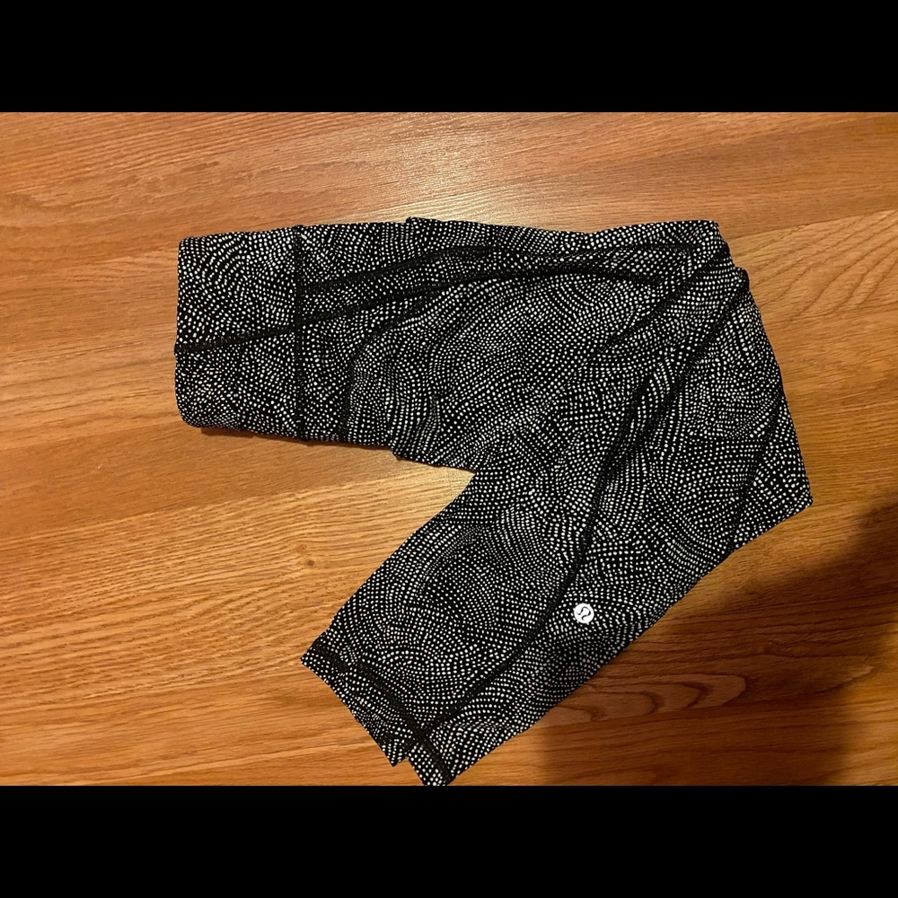 Lululemon leggings size 2